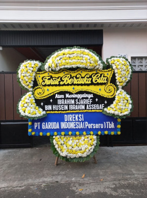 Papan Bunga Duka di Pangkalan